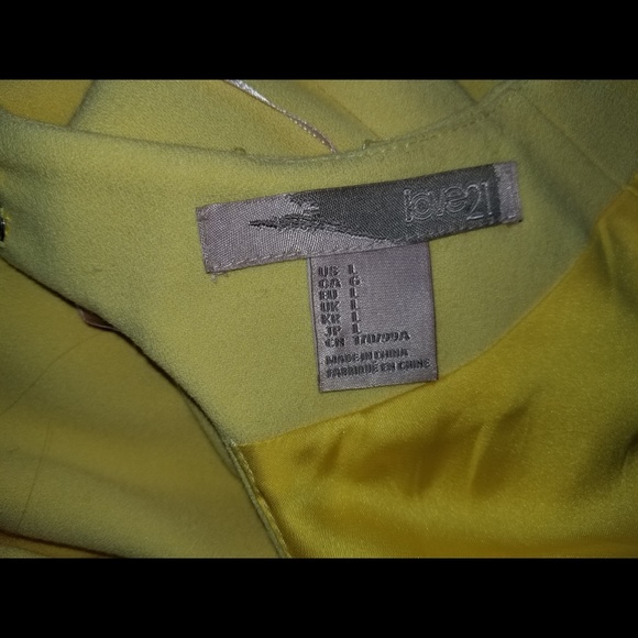 Pastel Yellow Dress - Picture 4 of 5